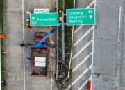 Pahami warna plang biru dan hijau di jalan tol, ternyata beda arti!