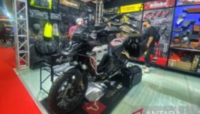 SW-Mototech hadirkan perlengkapan touring di IMHAX 2025