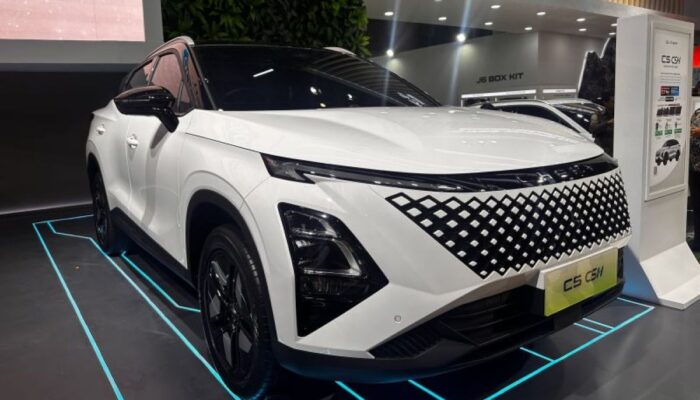 Chery C5 hybrid diluncurkan dengan harga Rp399,9 juta